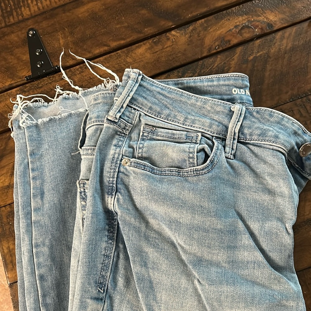 Old navy mid rise rockstar jeans
